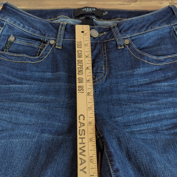 Torrid Medium Rise Skinny Jeans Tall Fit (10T) - Picture 6 of 11